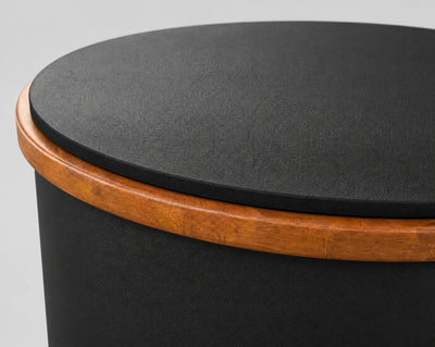Temperd Barrel Pro cold plunge in Obsidian Black, close-up of the lid and the wooden rim